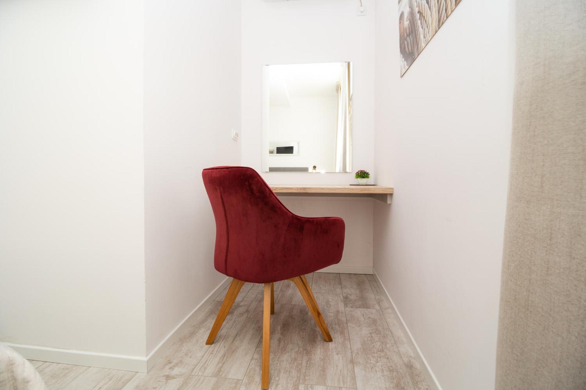 ווליקה גוריצה Studioapartment Black & White מראה חיצוני תמונה